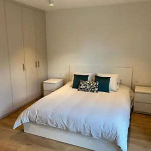 Adorable Center With Parking, Near Tram Apartment