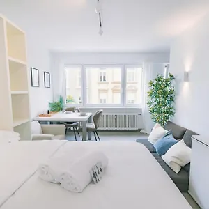 Stylish In The Heart Of Apartamento